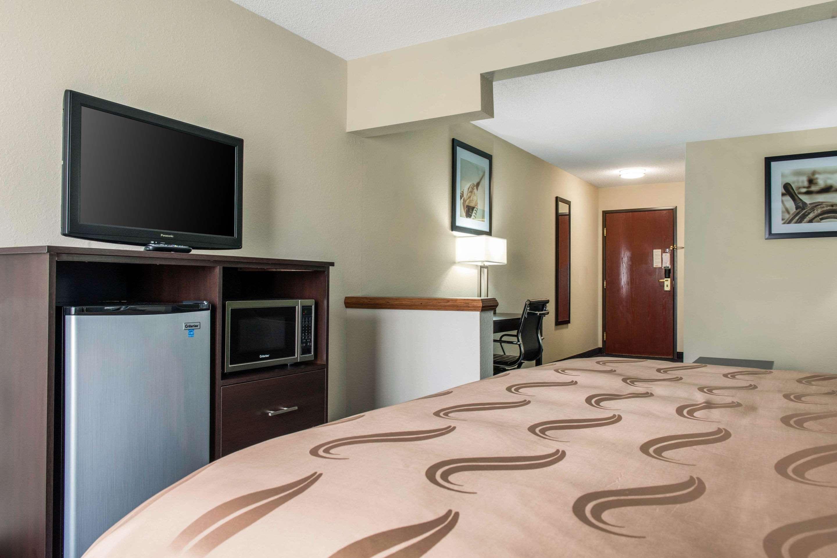 Quality Inn & Suites Anderson I-69 Extérieur photo